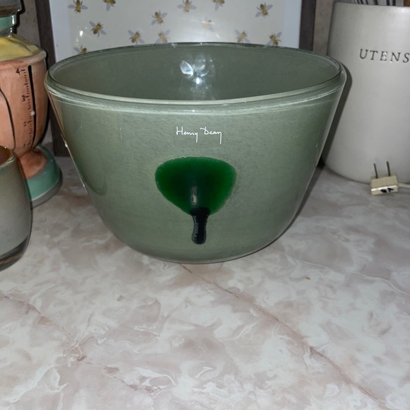 Henry Dean bowl green (very heavy)